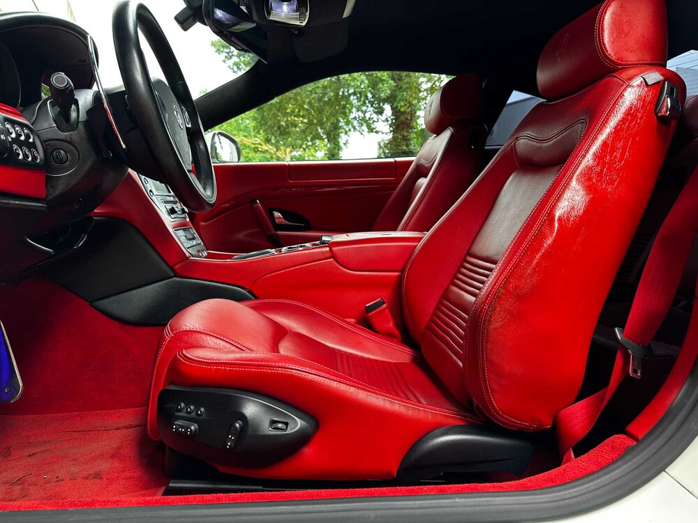 Maserati Granturismo S 4.7 V8 440pk MC Shift 440pk 2009
