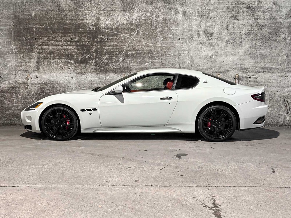 Maserati Granturismo S 4.7 V8 440pk MC Shift 440pk 2009