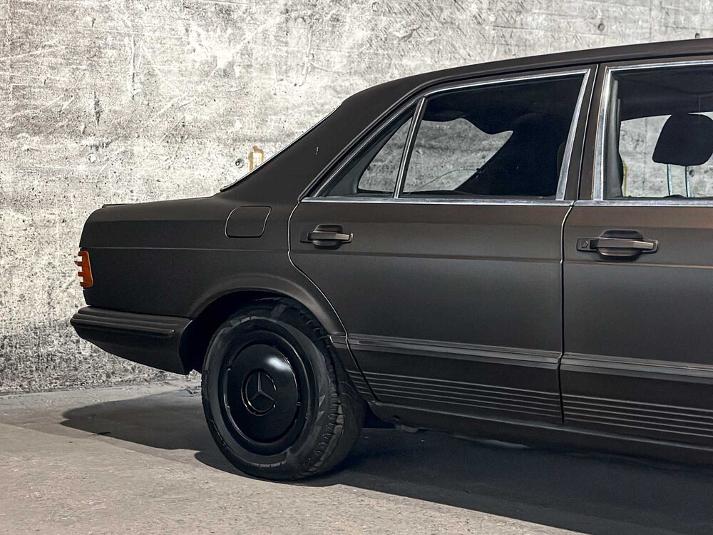 Mercedes-Benz SE W126 107pk 1982, X-916-HG