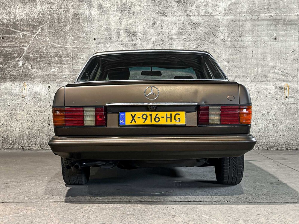 Mercedes-Benz SE W126 107pk 1982, X-916-HG