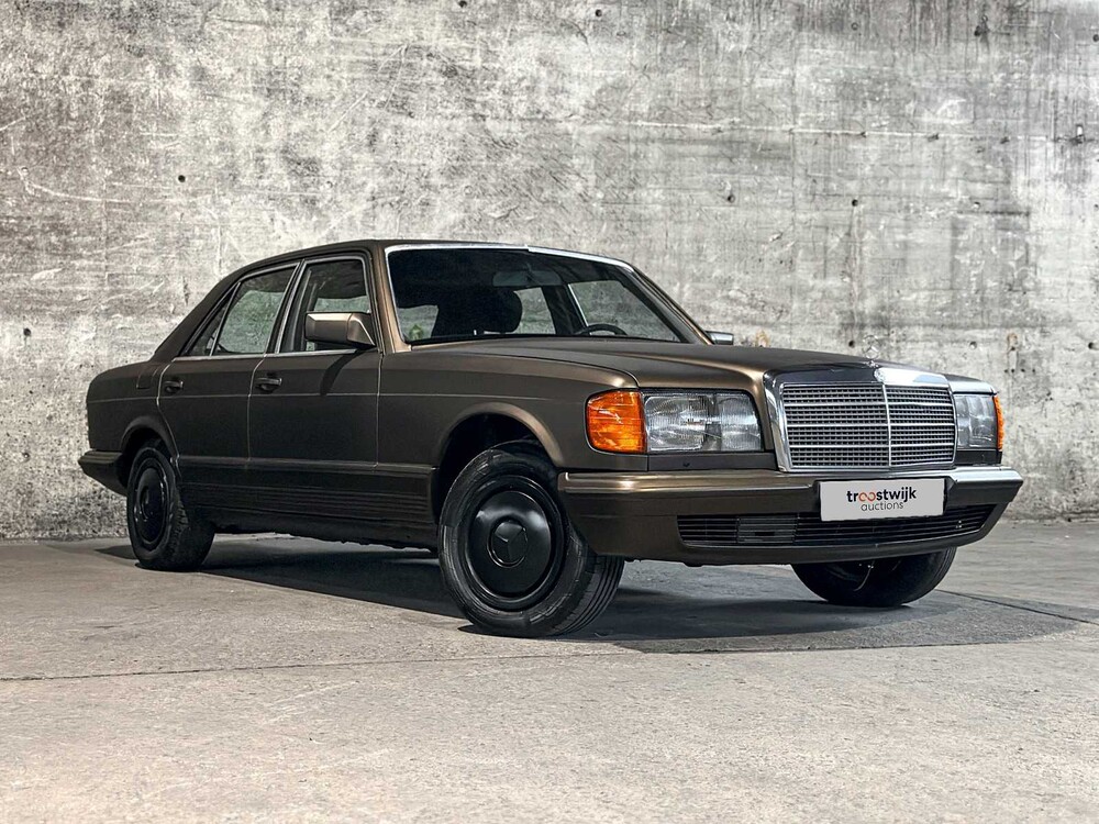 Mercedes-Benz SE W126 107pk 1982, X-916-HG
