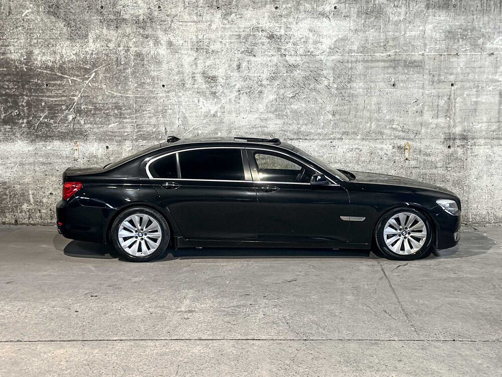 BMW ActiveHybrid7 F04 4.4 V8 465pk 2010
