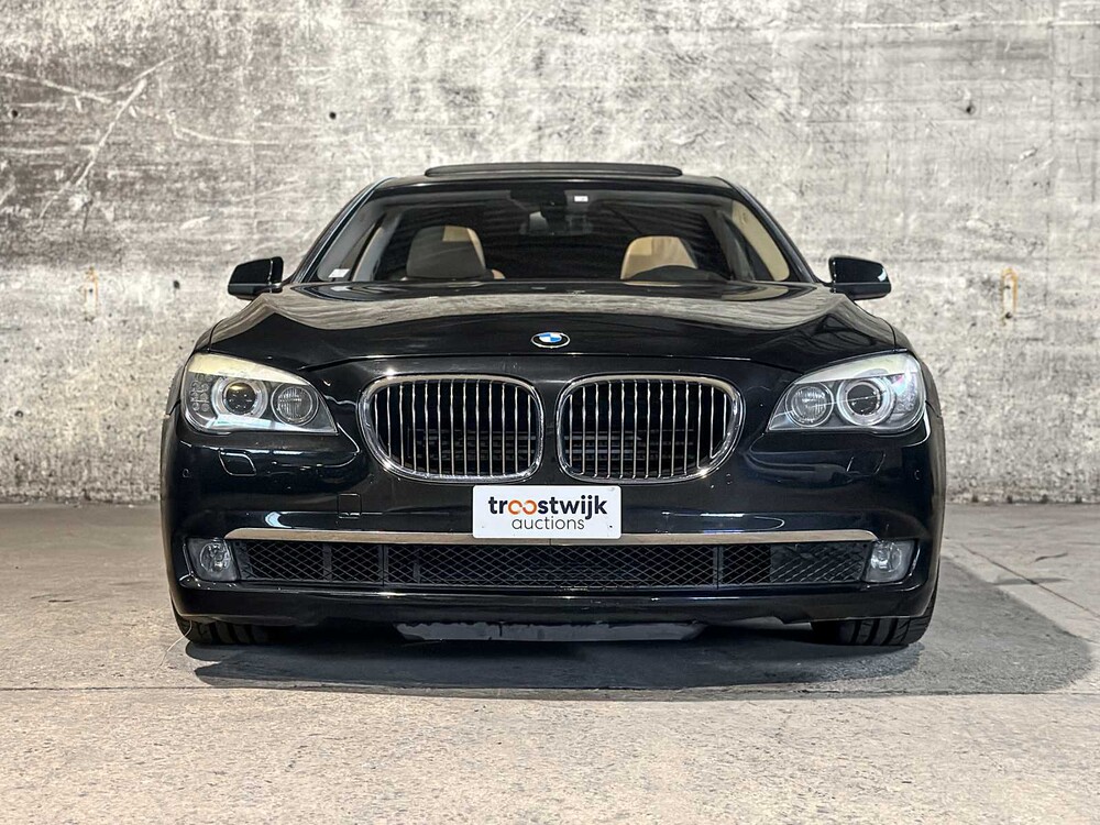 BMW ActiveHybrid7 F04 4.4 V8 465pk 2010