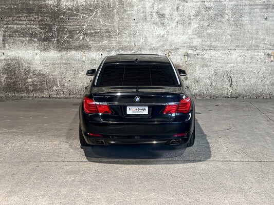 BMW ActiveHybrid7 F04 4.4 V8 465pk 2010