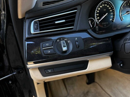 BMW ActiveHybrid7 F04 4.4 V8 465pk 2010