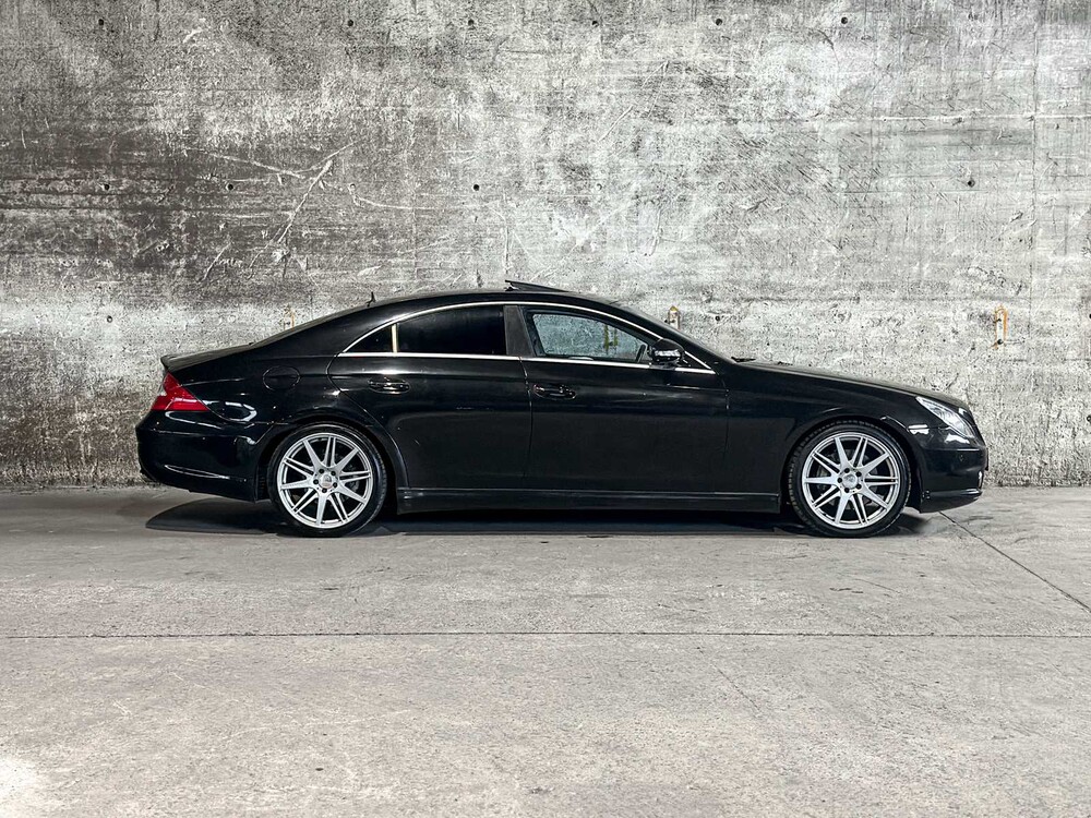 Mercedes-Benz CLS500 AMG 5.0 V8 306pk 2005 CLS-klasse Youngtimer, GBH-49-F