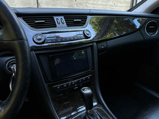 Mercedes-Benz CLS500 AMG 5.0 V8 306pk 2005 CLS-klasse Youngtimer, GBH-49-F
