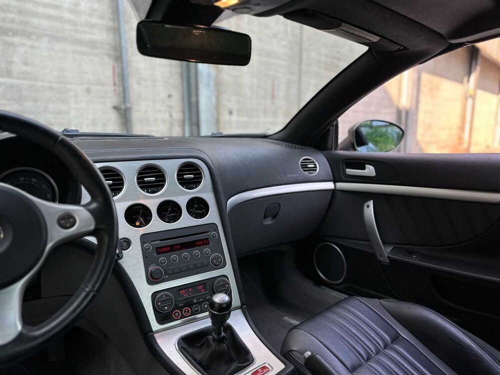 Alfa Romeo Spider 2.2 JTS Exclusive 185pk 2008, S-904-ZX Youngtimer