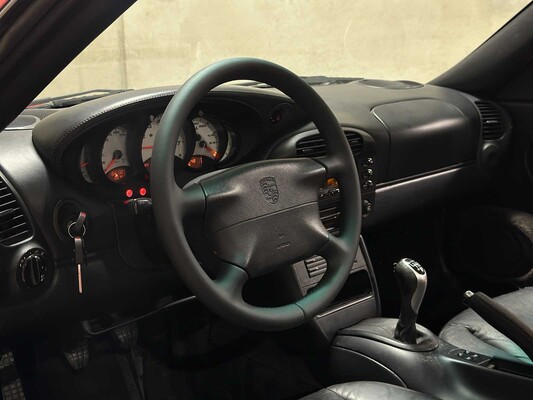 Porsche 911 Cabriolet Carrera 4 996 3.4 300pk 2000 Youngtimer
