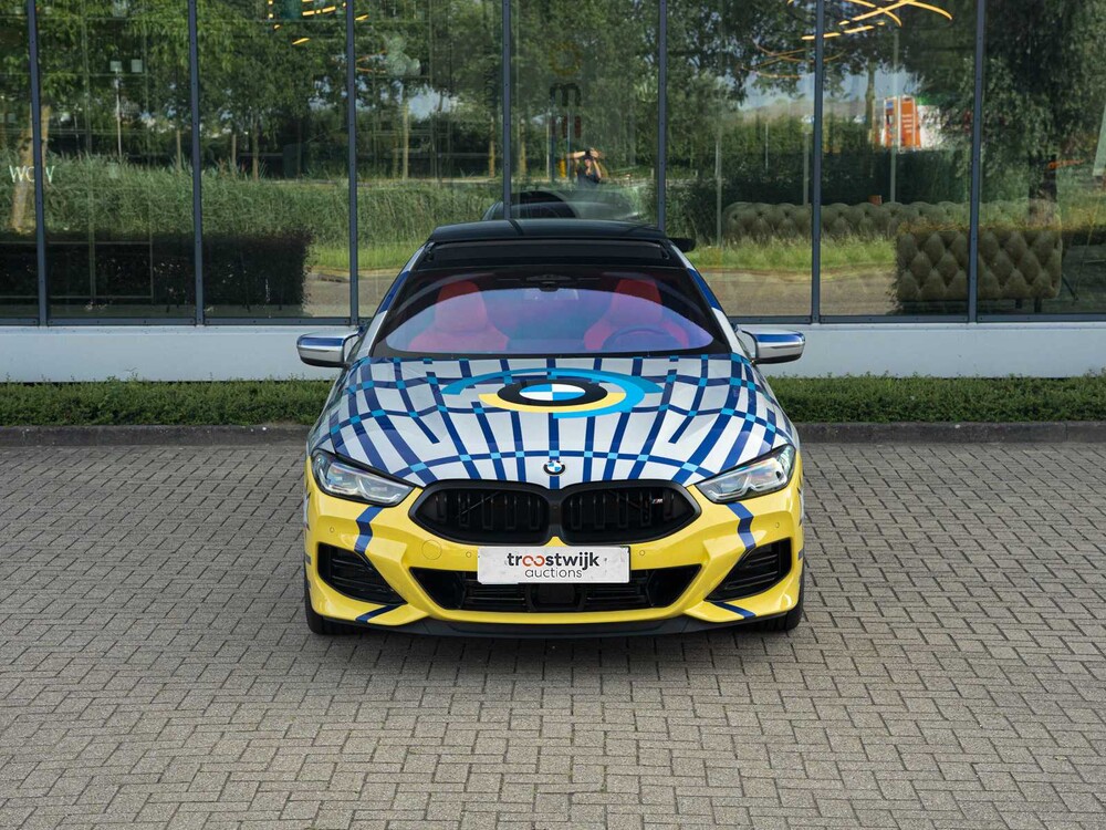 BMW M850i Gran Coupé 4.4 V8 xDrive -The 8 X Jeff Koons- M-Performance 530pk 2023 (1 van 99) (NEW) 8-Serie (Origineel-NL + 1e Eigenaar)