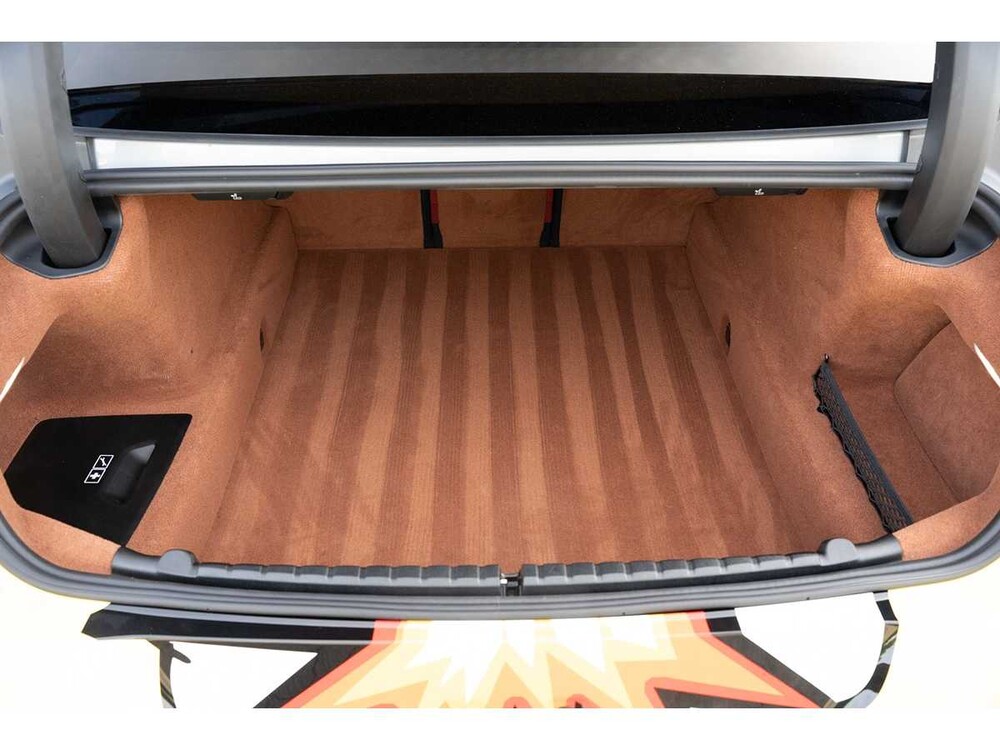 BMW M850i Gran Coupé 4.4 V8 xDrive -The 8 X Jeff Koons- M-Performance 530pk 2023 (1 van 99) (NEW) 8-Serie (Origineel-NL + 1e Eigenaar)
