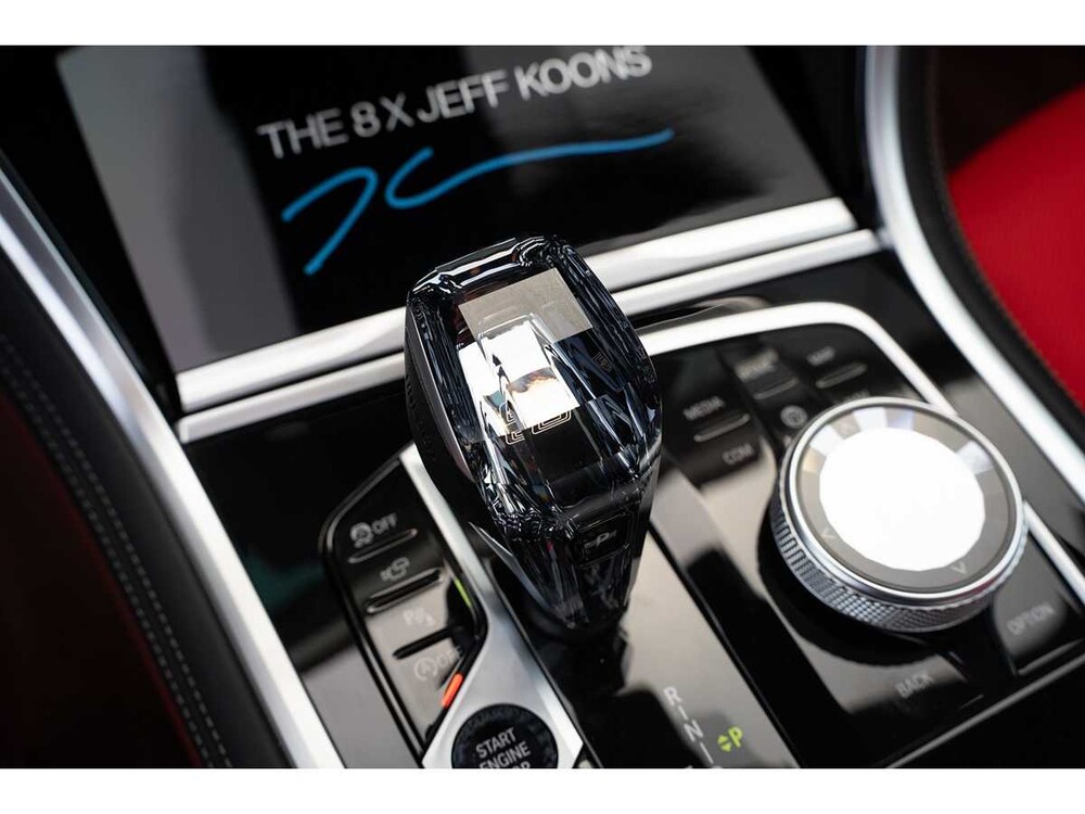 BMW M850i Gran Coupé 4.4 V8 xDrive -The 8 X Jeff Koons- M-Performance 530pk 2023 (1 van 99) (NEW) 8-Serie (Origineel-NL + 1e Eigenaar)