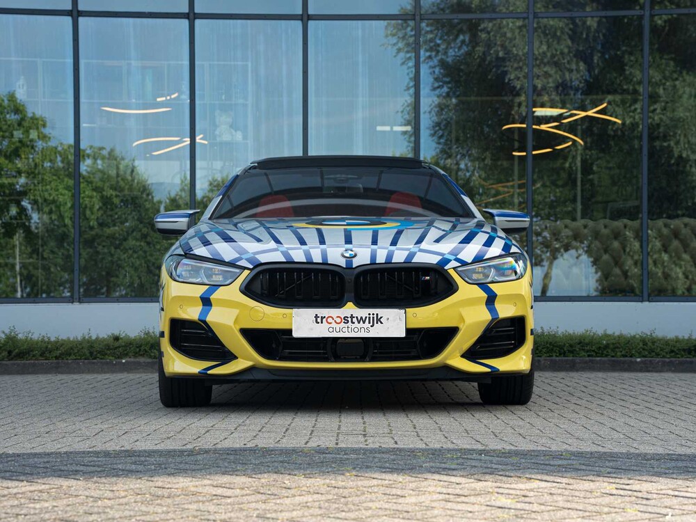 BMW M850i Gran Coupé 4.4 V8 xDrive -The 8 X Jeff Koons- M-Performance 530pk 2023 (1 van 99) (NEW) 8-Serie (Origineel-NL + 1e Eigenaar)