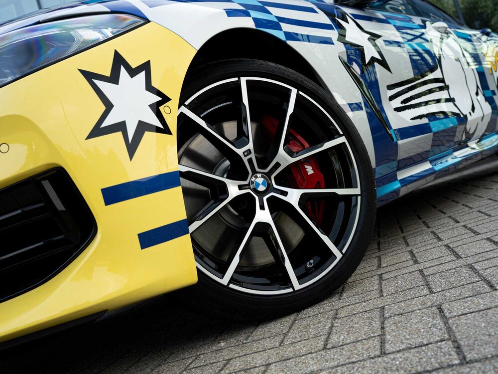 BMW M850i Gran Coupé 4.4 V8 xDrive -The 8 X Jeff Koons- M-Performance 530pk 2023 (1 van 99) (NEW) 8-Serie (Origineel-NL + 1e Eigenaar)