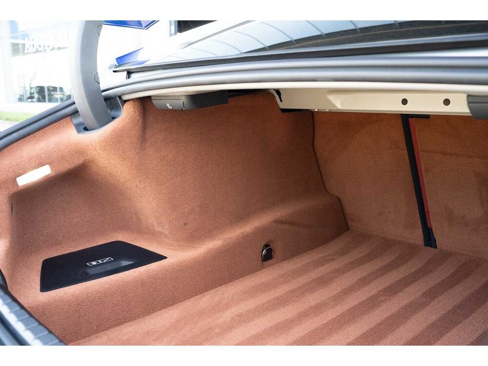 BMW M850i Gran Coupé 4.4 V8 xDrive -The 8 X Jeff Koons- M-Performance 530pk 2023 (1 van 99) (NEW) 8-Serie (Origineel-NL + 1e Eigenaar)