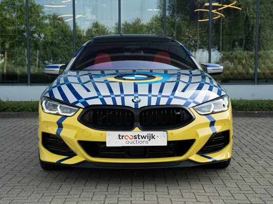 BMW M850i Gran Coupé 4.4 V8 xDrive -The 8 X Jeff Koons- M-Performance 530pk 2023 (1 van 99) (NEW) 8-Serie (Origineel-NL + 1e Eigenaar)
