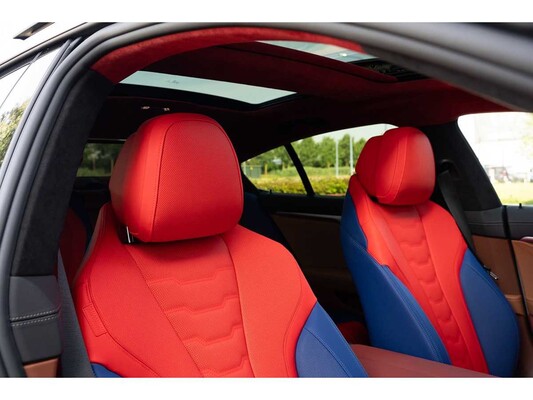BMW M850i Gran Coupé 4.4 V8 xDrive -The 8 X Jeff Koons- M-Performance 530pk 2023 (1 van 99) (NEW) 8-Serie (Origineel-NL + 1e Eigenaar)