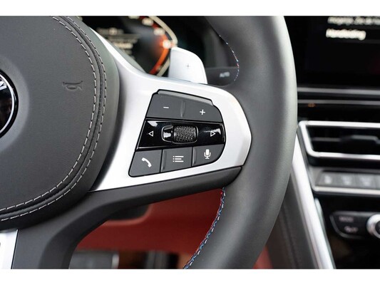 BMW M850i Gran Coupé 4.4 V8 xDrive -The 8 X Jeff Koons- M-Performance 530pk 2023 (1 van 99) (NEW) 8-Serie (Origineel-NL + 1e Eigenaar)