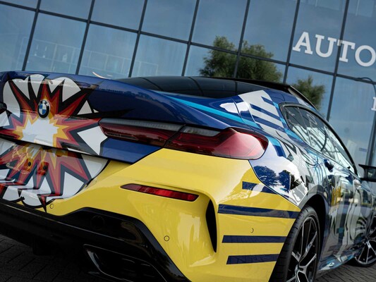 BMW M850i Gran Coupé 4.4 V8 xDrive -The 8 X Jeff Koons- M-Performance 530pk 2023 (1 van 99) (NEW) 8-Serie (Origineel-NL + 1e Eigenaar)