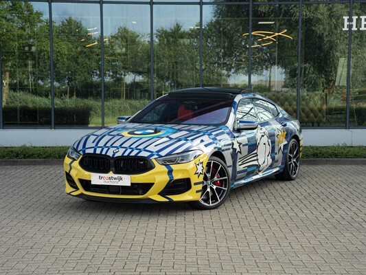 BMW M850i Gran Coupé 4.4 V8 xDrive -The 8 X Jeff Koons- M-Performance 530pk 2023 (1 van 99) (NEW) 8-Serie (Origineel-NL + 1e Eigenaar)