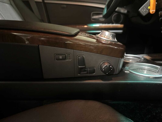 BMW 735i E65 3.6 V8 7-series 272hp 2004 (Automatic), KFH-48-R 