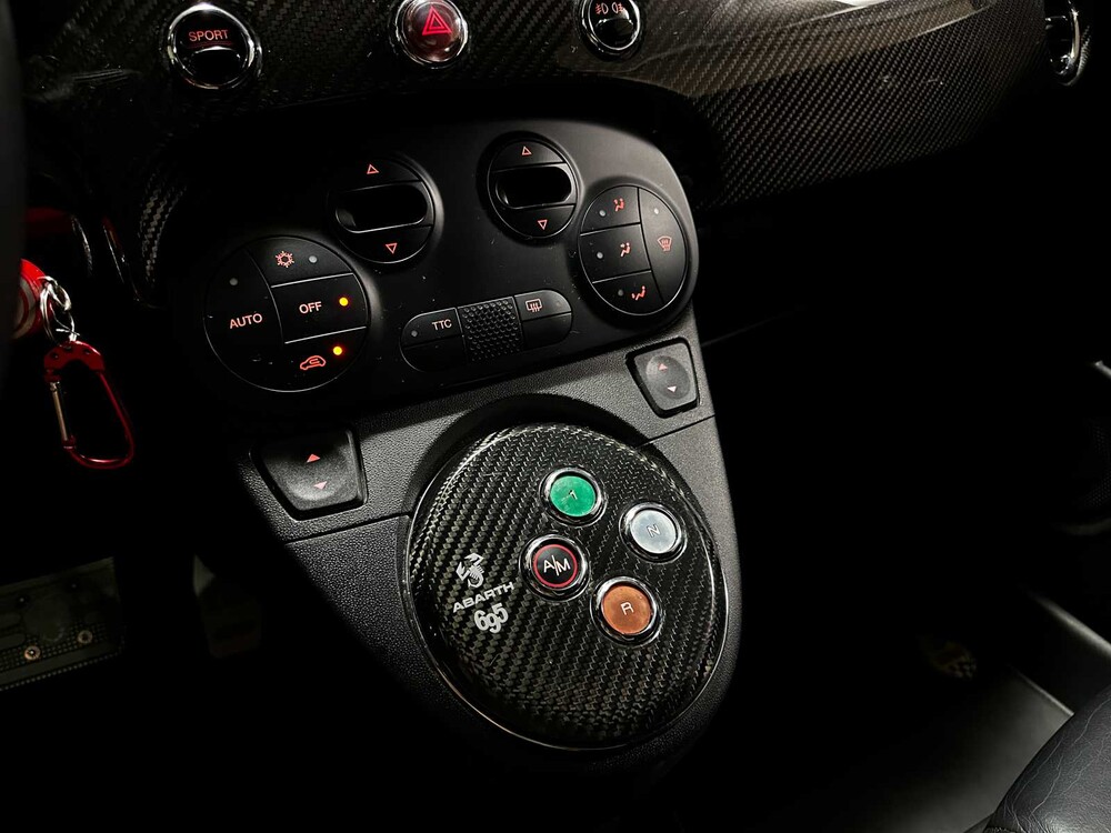 Fiat 500 Abarth 695 Tributo Ferrari 180pk 2011 (195/1695)
