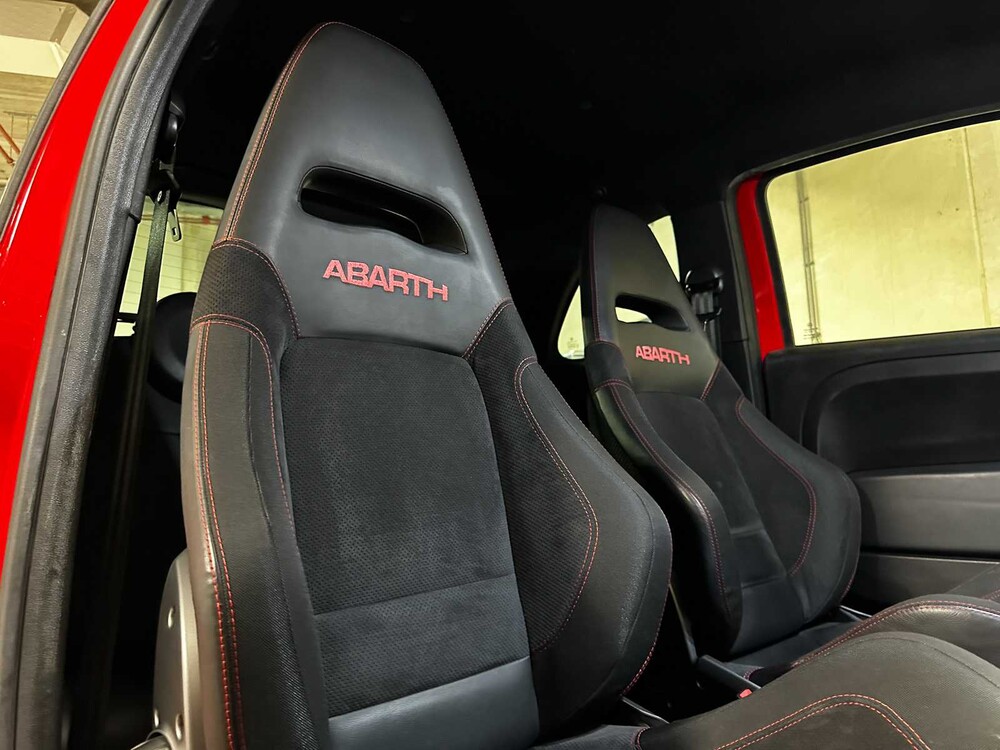Fiat 500 Abarth 695 Tributo Ferrari 180pk 2011 (195/1695)
