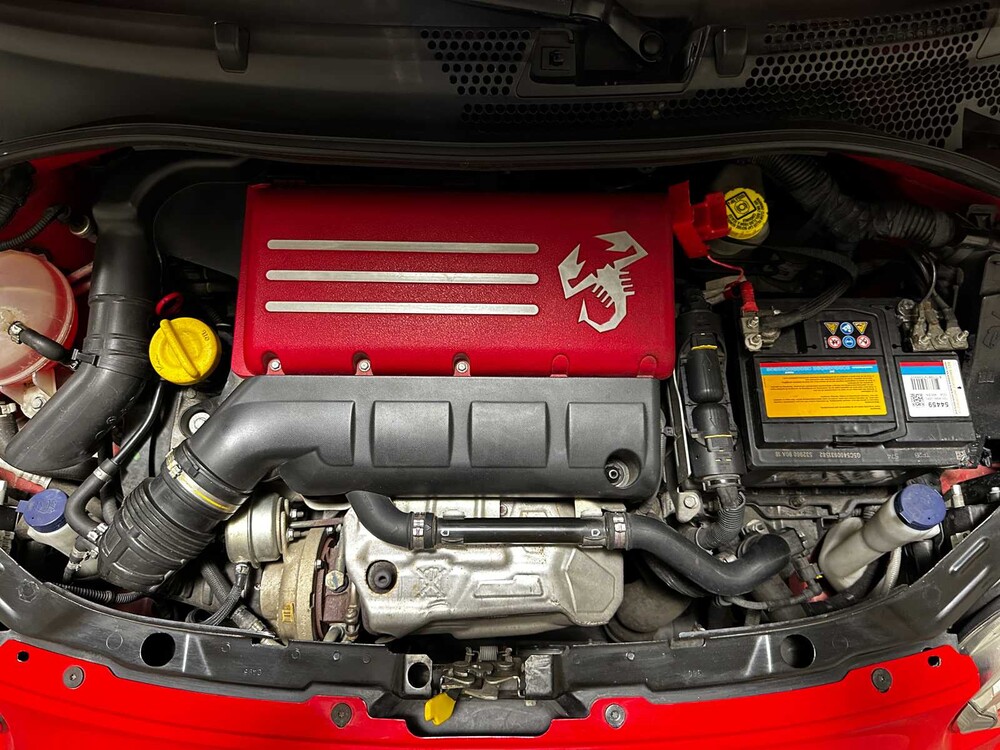 Fiat 500 Abarth 695 Tributo Ferrari 180pk 2011 (195/1695)