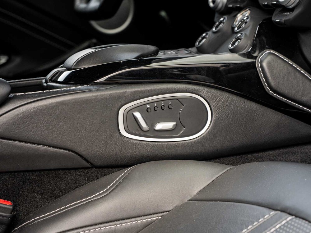 Aston Martin Vantage 4.0 V8 510pk 2021, X-777-DL
