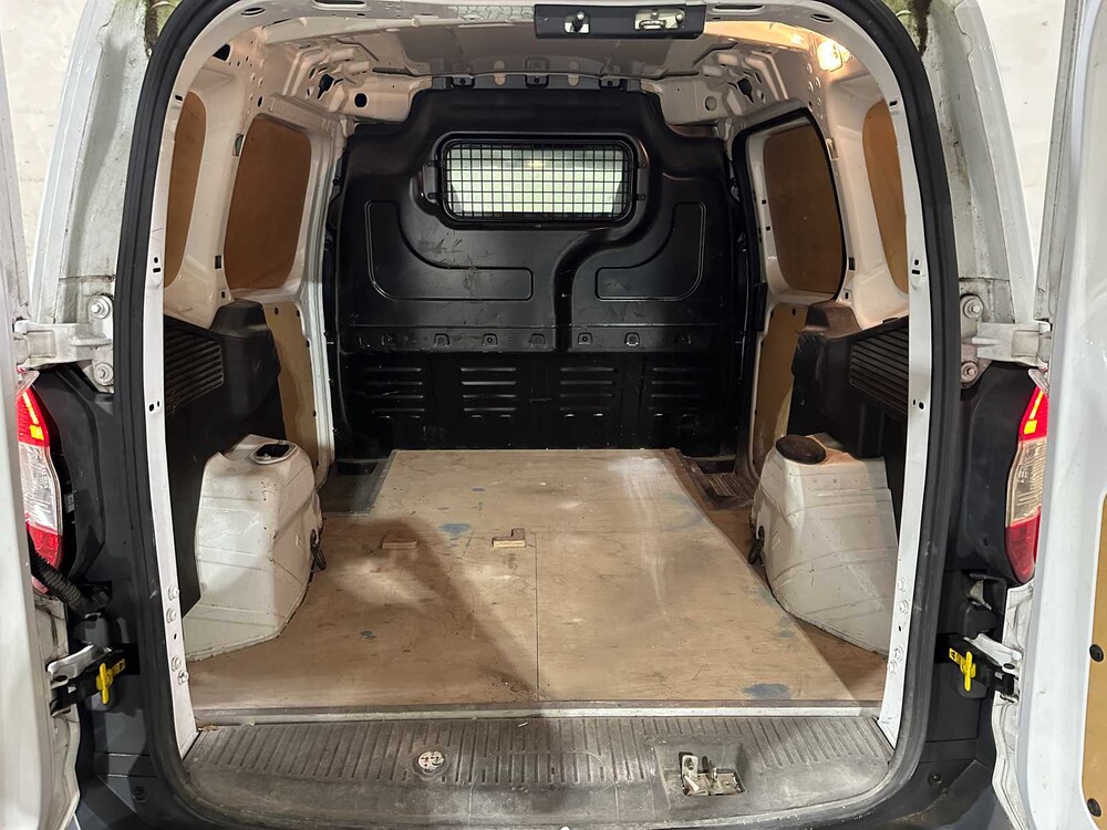 Ford Transit Courier 1.5 TDCI Trend 75pk 2017 (Origineel-NL + 1e eigenaar), V-562-HS