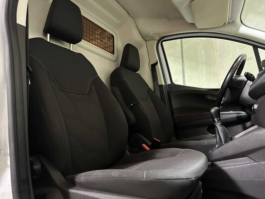 Ford Transit Courier 1.5 TDCI Trend 75pk 2017 (Origineel-NL + 1e eigenaar), V-562-HS
