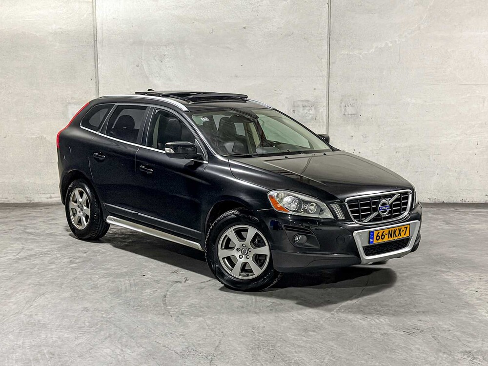 Volvo XC60 2.4 D5 AWD R-Design 205pk 2010, 66-NKX-7 