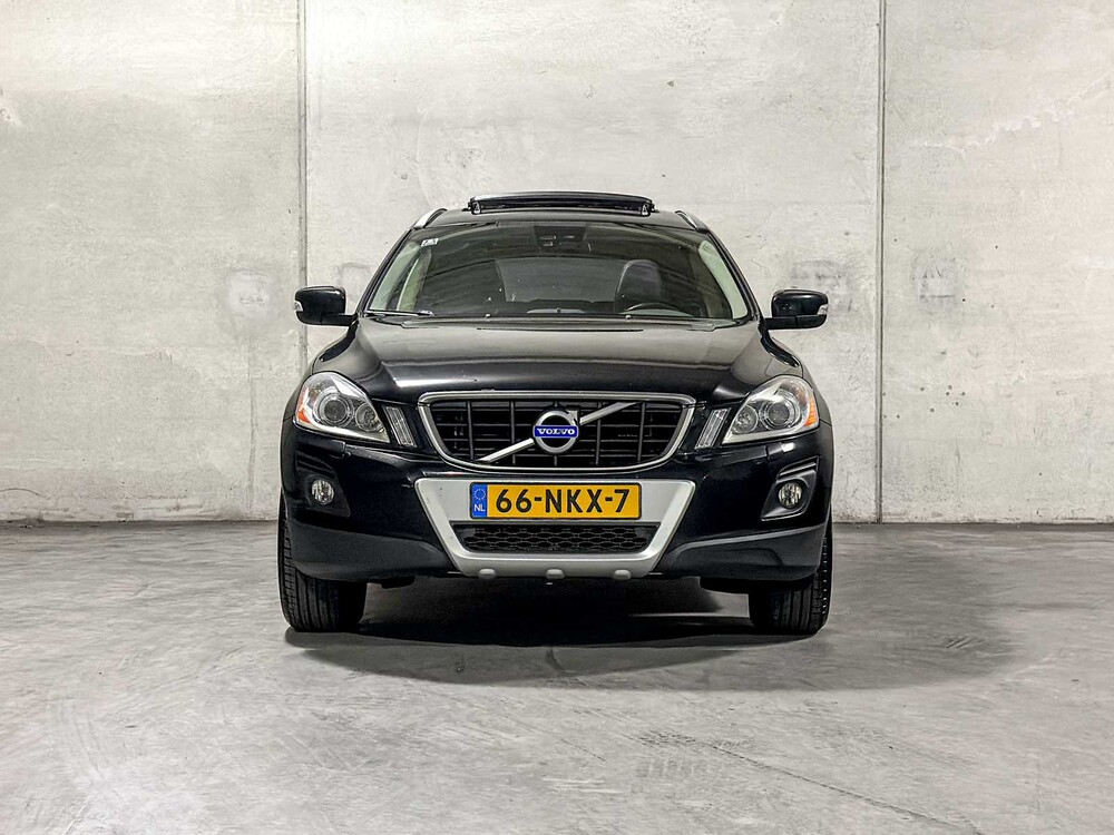 Volvo XC60 2.4 D5 AWD R-Design 205pk 2010, 66-NKX-7 
