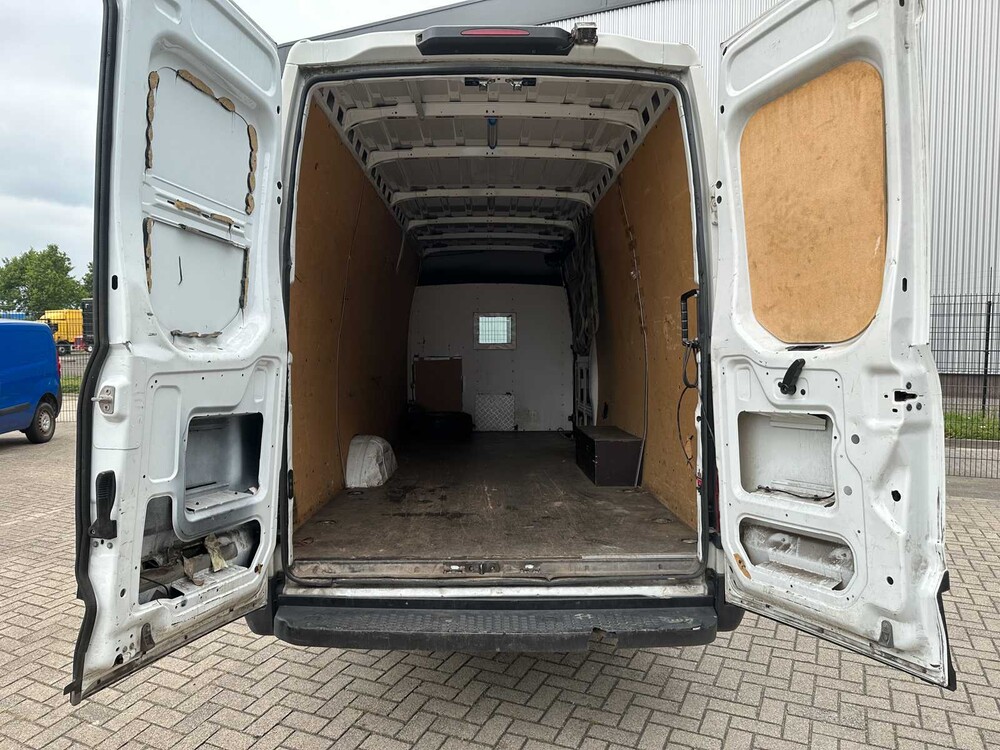 Iveco Daily 35S11V 2.3 410 H3 106 PS 2016 (Original-NL) Automatik, VT-330-S