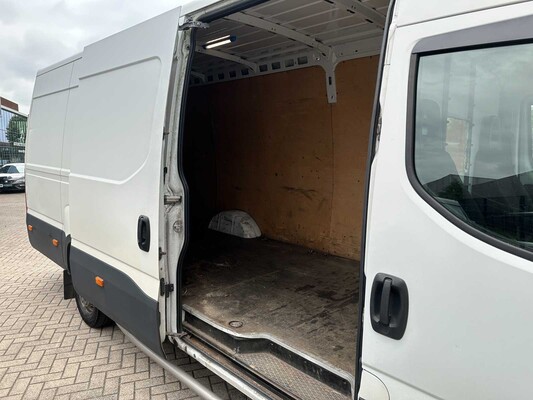Iveco Daily 35S11V 2.3 410 H3 106pk 2016 (Origineel-NL) Automaat, VT-330-S