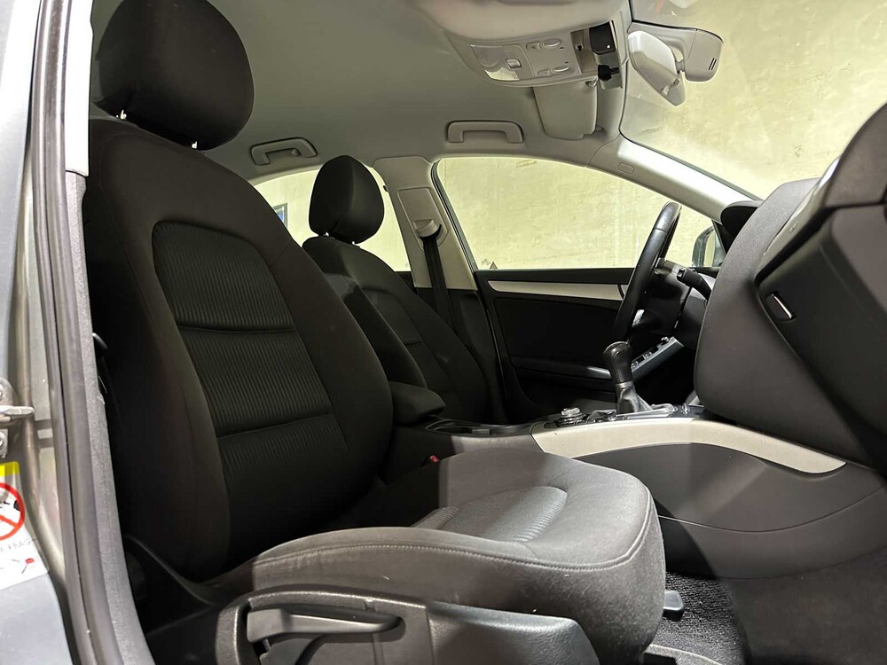 Audi A4 Limousine 1.8 TFSI Pro Line 120 PS 2010 (Original-NL), 57-LGF-3