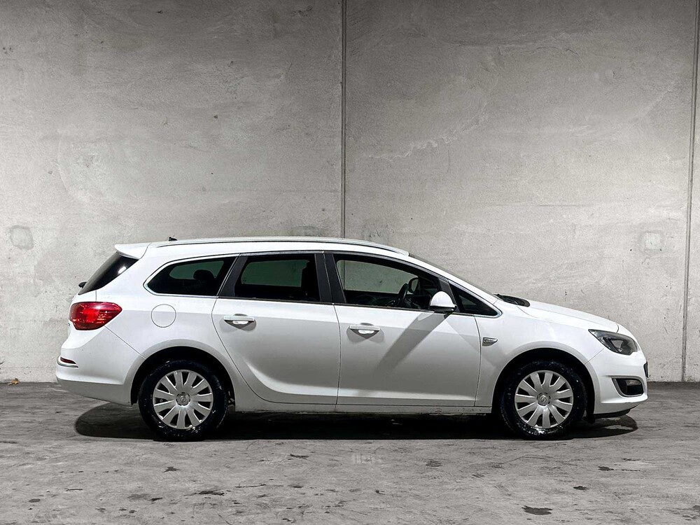 Opel Astra Sports Tourer 1.4 Design Edition 101pk 2013 (Origineel-NL), 5-SJJ-38