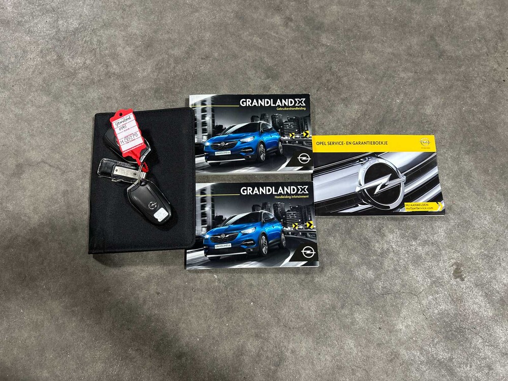 Opel Grandland X 1.2 Turbo Business Executive 131pk 2020 (Origineel-NL + 1e eigenaar), H-882-PB