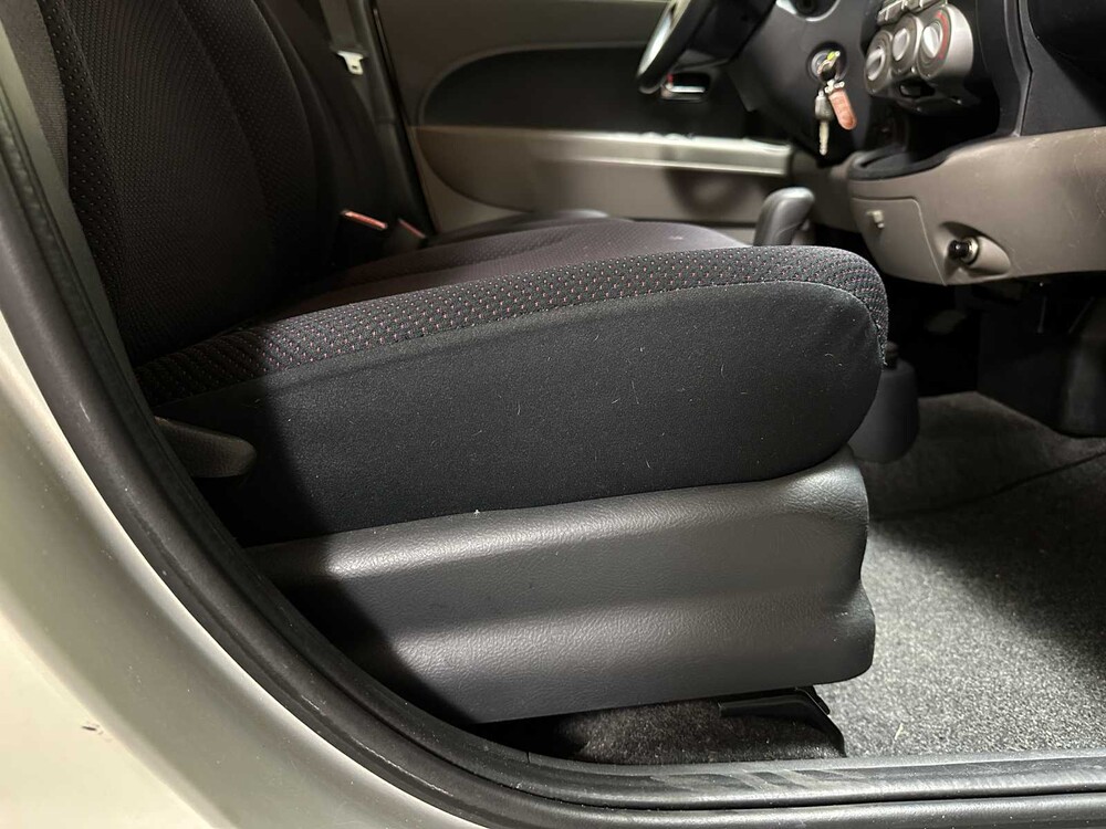 Daihatsu Sirion 2 1.3-16V Comfort 90pk 2005 (Origineel-NL) Automaat, 41-RP-TZ