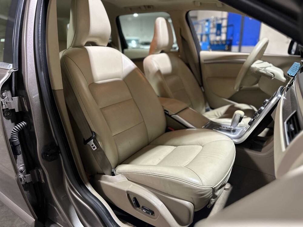 Volvo V70 1.6 T4 Limited Edition 179pk 2011 (Origineel-NL), 60-SKF-2