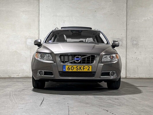 Volvo V70 1,6 T4 Limited Edition 179 PS 2011 (Original-NL), 60-SKF-2