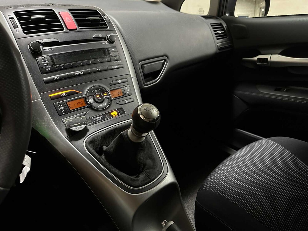 Toyota Auris 2.0 D-4D Aspiration 126pk 2010, 2-XNG-47