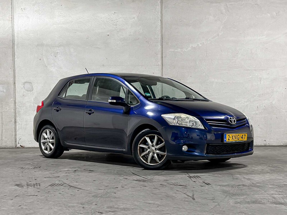 Toyota Auris 2.0 D-4D Aspiration 126pk 2010, 2-XNG-47