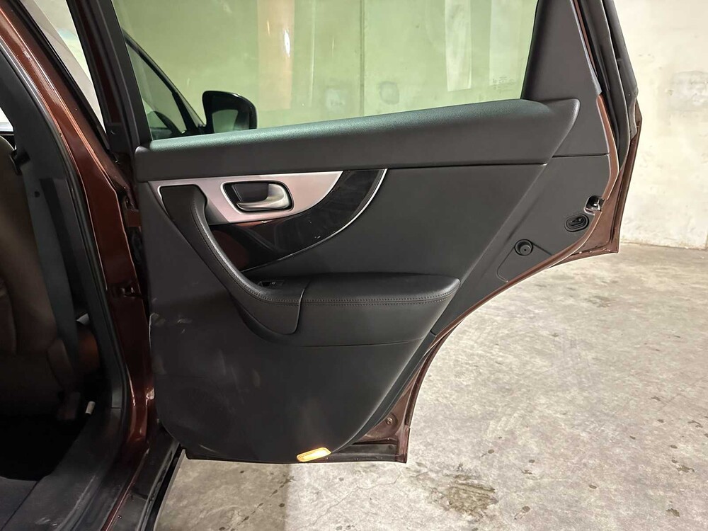 Infiniti FX 30d GT Premium 238pk 2012, 92-ZKP-3