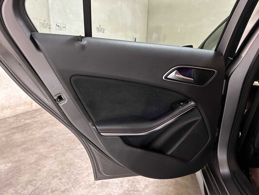 Mercedes-Benz A45 AMG 4MATIC 381pk 2017, RK-365-F