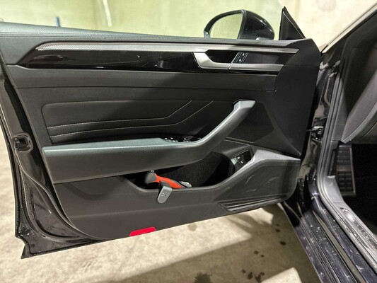 Volkswagen Arteon Shooting Brake 1.4 eHybrid 160kW 6-DSG R-Line Business+ 218pk 2022 (Origineel-NL+1e eigenaar), P-946-TG