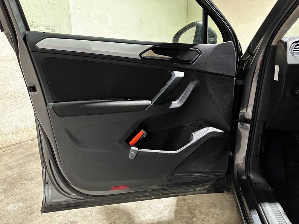 Volkswagen Tiguan 1.5 TSI Comfortline Business 131pk 2019 (Origineel-NL + 1e Eigenaar), G-706-KF