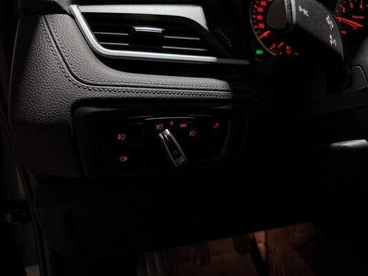 BMW 218i Centennial Executive 136pk 2016 2-serie Active Tourer (Origineel-NL), JR-873-G