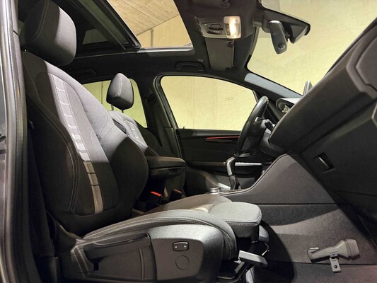BMW 218i Centennial Executive 136 PS 2016 2er Active Tourer (Original-NL), JR-873-G