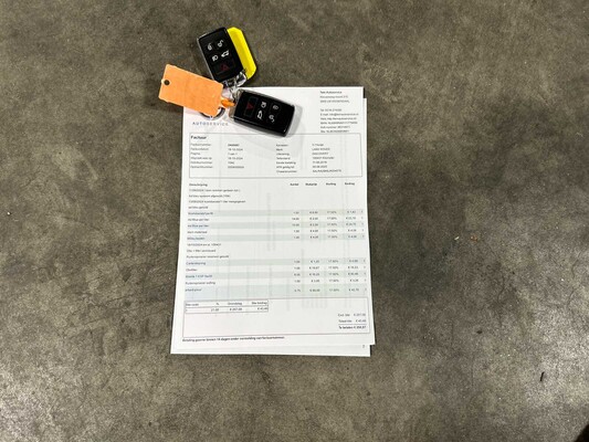 Land Rover Discovery 3.0 Td6 HSE Luxury 258pk 2018 7-persoons, T-774-BK